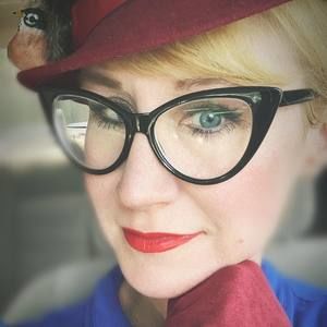 Meet your Posher, Christina